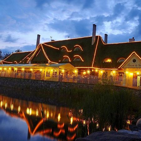 Hotel Dwor Chotynia Zewnętrze zdjęcie