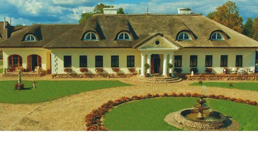 Hotel Dwor Chotynia Zewnętrze zdjęcie