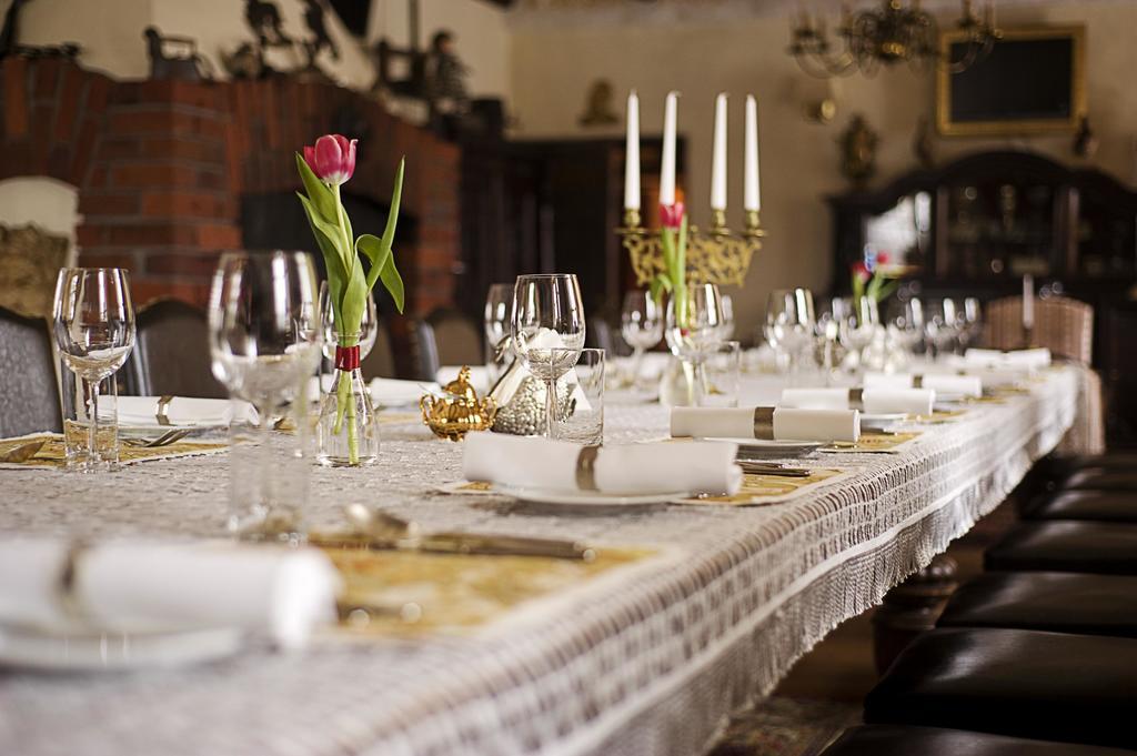 Hotel Dwor Chotynia Zewnętrze zdjęcie