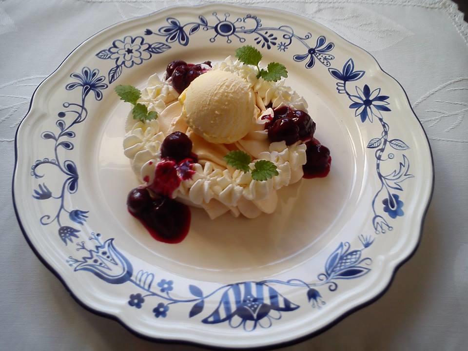 Hotel Dwor Chotynia Zewnętrze zdjęcie